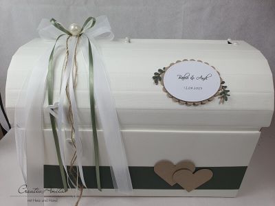 Briefbox Truhe DUNKELGRÜN-BRAUN mit Holzherzen und Perle - Hochzeit Kartenbox