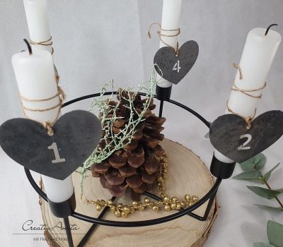 Metall Adventskranz in schwarz - inkl. Zahlen, Kerzen und Dekoration