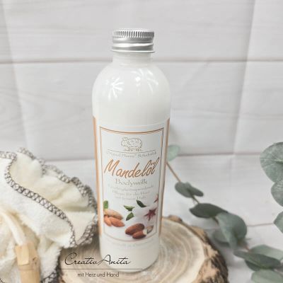Preview: Bodymilk mit biologischer Schafmilch MANDELÖL, 250 ml