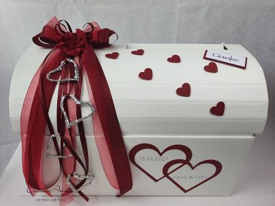 Briefbox - Geschenktruhe Open Hearts zur Hochzeit - Bordeaux mit Silberherzen