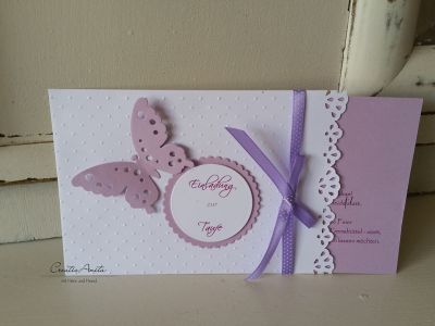 Einladungskarte Butterfly zur Taufe in Flieder