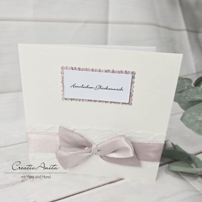 Glückwunschkarte zur Hochzeit in Perlmutt mit Spitzenband