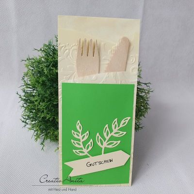 Gutschein- oder Geldgeschenkverpackung mit Besteck - Creme-Grün
