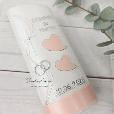 Hochzeitskerze Perlmutt geriffelt - Ellipse abgeschrägt mit Herzen - APRICOT-LACHS mit Silberstreifen umrandet