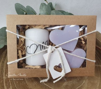 Handverziertes Kerzen-Set und Seifenherzen in Geschenkbox - Geschenk für Oma - Kerzenset