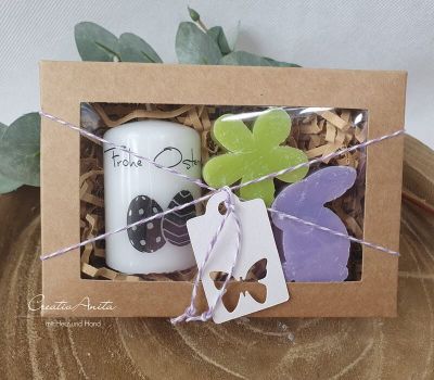 Geschenkbox mit Osterkerze "Frohe Ostern" und Seifenhase lila
