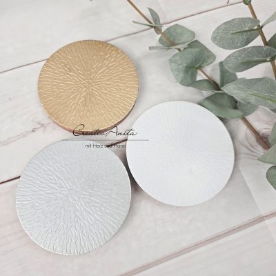 Preview: Kerzenteller - goldfarbene Sternstruktur mit Holz - 10 cm