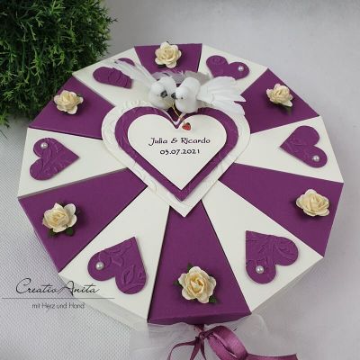 Schachteltorte mit Herzen & Röschen - Geldgeschenk Hochzeit VIOLETT-CREME