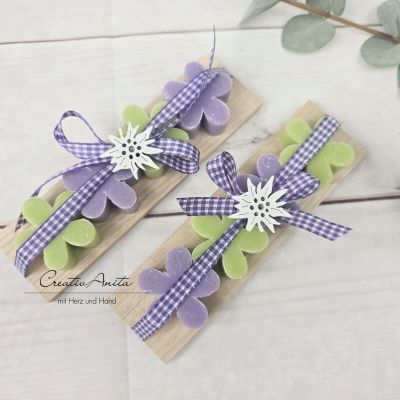 Preview: Frühlingsgeschenk Seifenblumen aus Schafmilch auf Holz - Lila-Grün