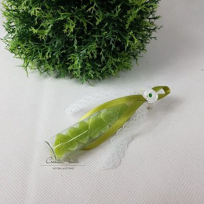 Gastgeschenk im Reagenzglas befüllt mit 5 Seifenherzen LEMONGRAS