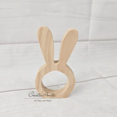 Serviettenring oder Dekoration aus Holz in Hasenform