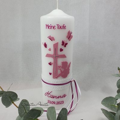Preview: Taufkerze mit Herzen, Schmetterlinge und Engel - Altrosa-Beere - personalisiert
