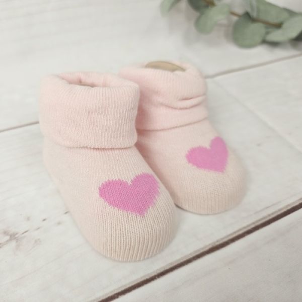 Babyschuhe in rosa mit Herz zum Dekorieren - Basteln
