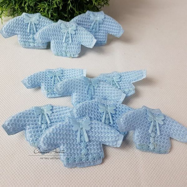 Strickjäckchen in Hellblau - 10 Stück - Streudeko - Babyaccessoires