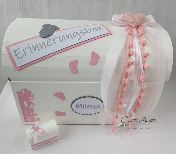 Erinnerungsbox - Geschenktruhe zur Geburt mit süßen Babyaccessoires in ROSA, inkl. Milchzahntruhe