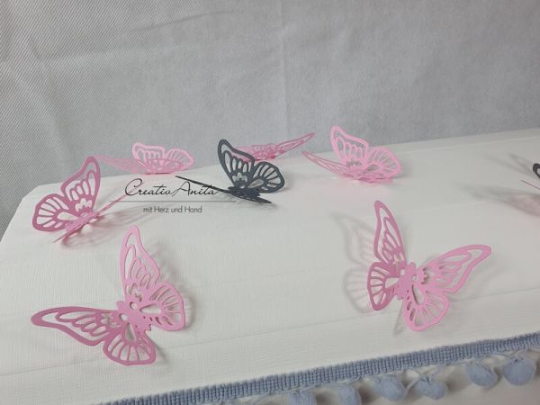 Erinnerungsbox - Geschenktruhe zur Geburt mit Schmetterlingen in Rosa-Grau