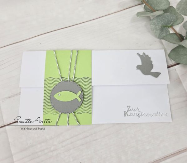 Gutschein- oder Geldgeschenkverpackung in Weiß-Grün-Grau mit Fischen