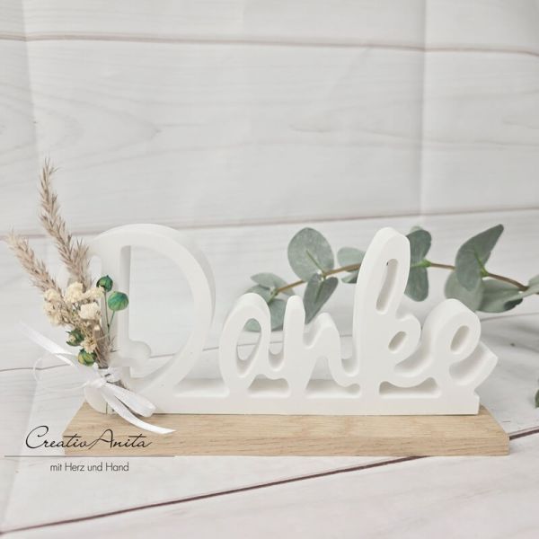 Geschenk -Danke- mit Trockenblumen in grün-natur auf Holz dekoriert