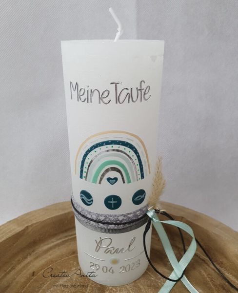 Taufkerze Rustikkerze mit Regenbogen verziert weiß-petrol-mint-silber
