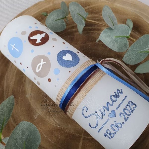 Taufkerze Rustikkerze Weiß verziert mit Kreisen und christlichen Symbolen