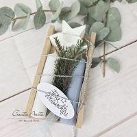 Weihnachtsgeschenk Kerzen - Stabkerzen Eisblau und Weiß mit Sternkerzenständer -Frohe Weihnachten-