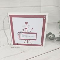 Glückwunschkarte zur Hochzeit mit Herzen in bordeaux-silber