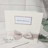 Glückwunschkarte zur Hochzeit in Perlmutt mit Spitzenband