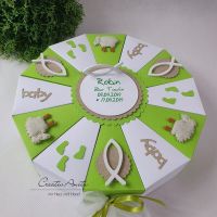 Schachteltorte zur Geburt oder Taufe - Geldgeschenk in Grün-Weiß-Natur