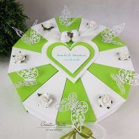 Schachteltorte mit Röschen & Schmetterlinge - Hochzeitsgeschenk - MAIGRÜN