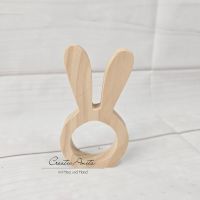 Serviettenring oder Dekoration aus Holz in Hasenform
