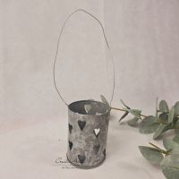 Metallwindlicht mit Herzen zum Aufhängen